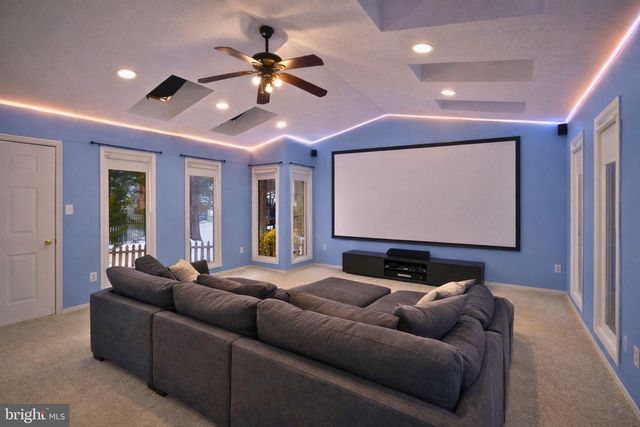 15806 LAZY DAY LN, Dumfries, VA 22025