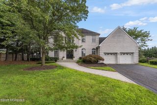 195 Bernard Drive, Red Bank, NJ 07701