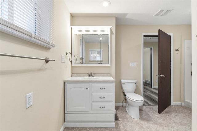 321 Ackerson Lake Drive, Jackson, MI 49201