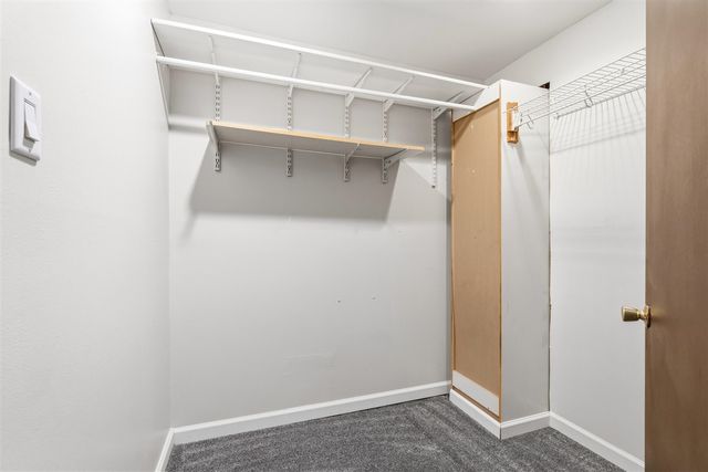 321 Ackerson Lake Drive, Jackson, MI 49201