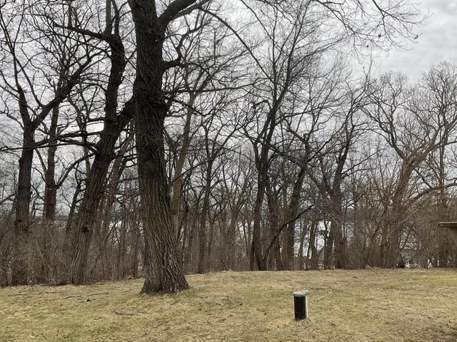 W297N2968 Oakwood Grove ROAD, Pewaukee, WI 53072