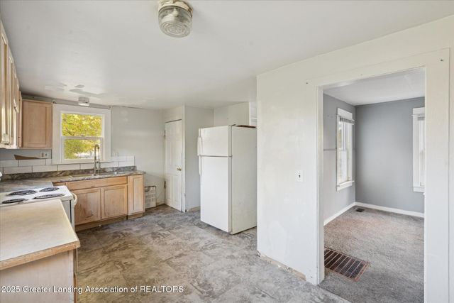 2011 Osband Avenue, Lansing, MI 48910