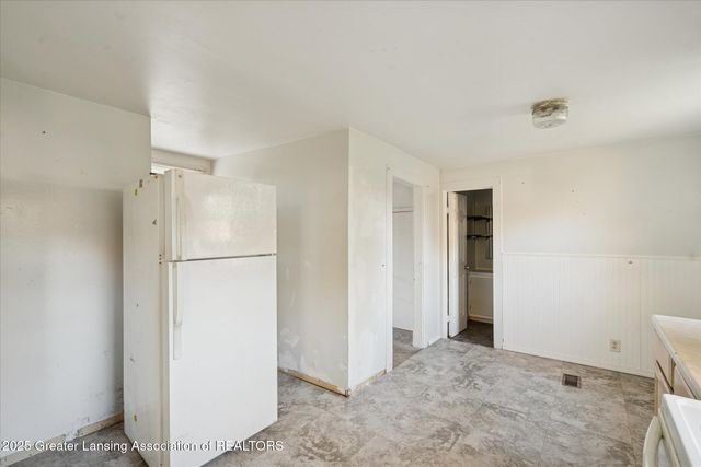 2011 Osband Avenue, Lansing, MI 48910