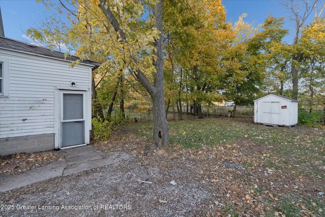 2011 Osband Avenue, Lansing, MI 48910