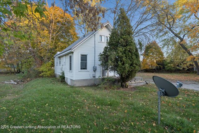 2011 Osband Avenue, Lansing, MI 48910