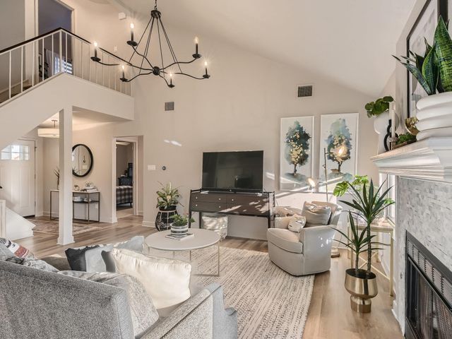 4609 San Simeon DR, Austin, TX 78749