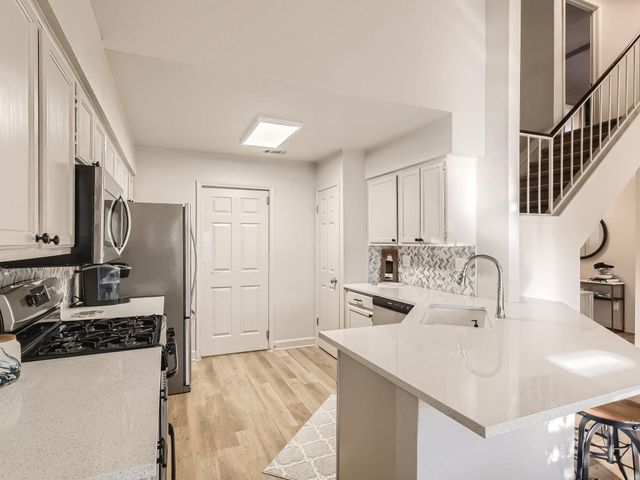 4609 San Simeon DR, Austin, TX 78749