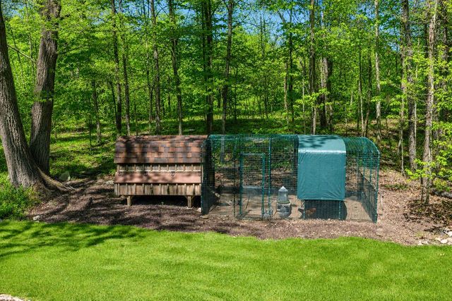 1021 Emerald DRIVE, Hartford, WI 53027