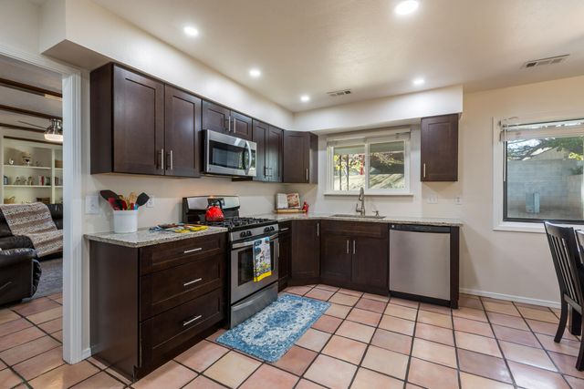 8201 Colfax Avenue NE, Albuquerque, NM 87109