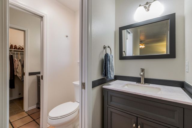 8201 Colfax Avenue NE, Albuquerque, NM 87109