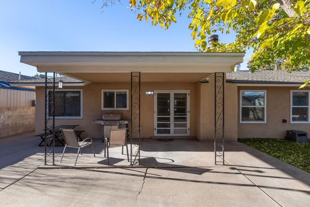 8201 Colfax Avenue NE, Albuquerque, NM 87109