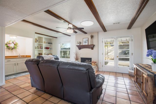 8201 Colfax Avenue NE, Albuquerque, NM 87109