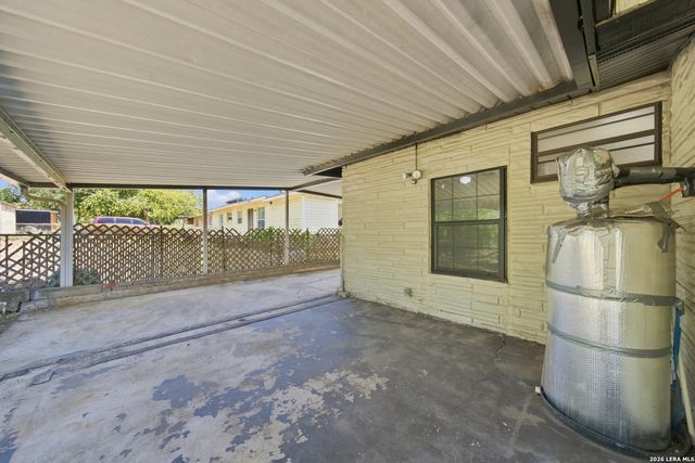 2947 Lasses Blvd, San Antonio, TX 78223