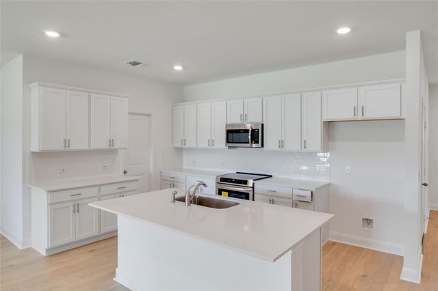 548 Tekoa DR, Georgetown, TX 78628