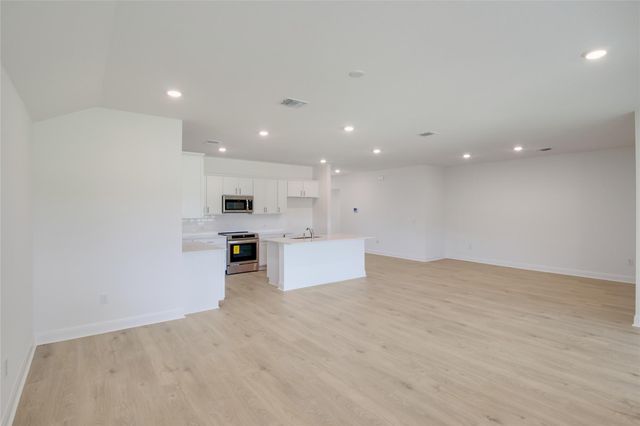 548 Tekoa DR, Georgetown, TX 78628