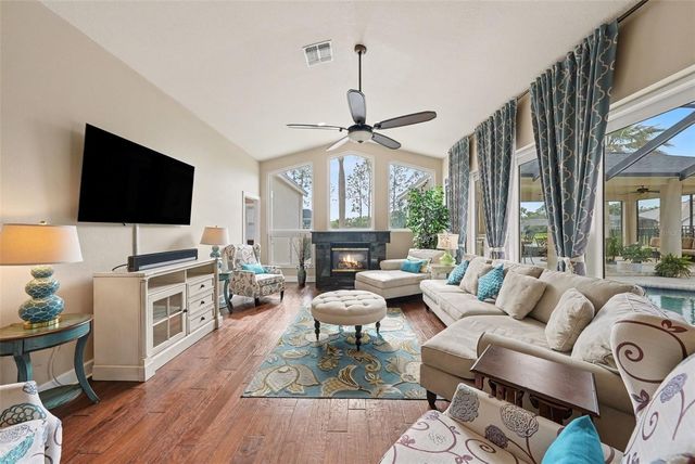 18817 WIMBLEDON CIRCLE, Lutz, FL 33558