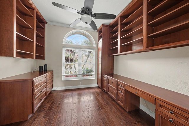 18817 WIMBLEDON CIRCLE, Lutz, FL 33558