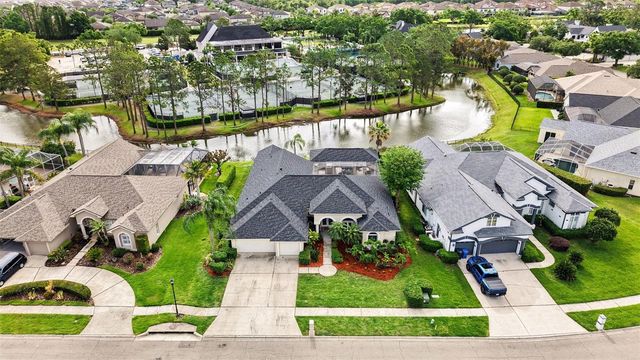 18817 WIMBLEDON CIRCLE, Lutz, FL 33558