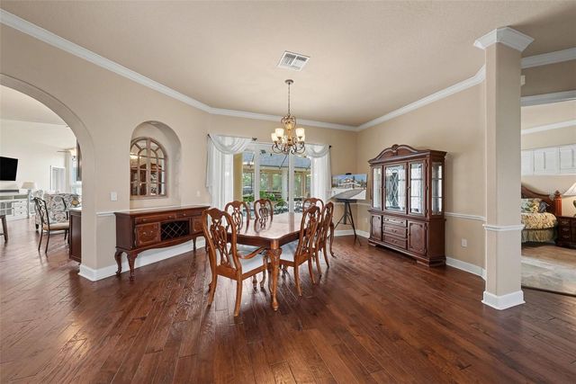 18817 WIMBLEDON CIRCLE, Lutz, FL 33558