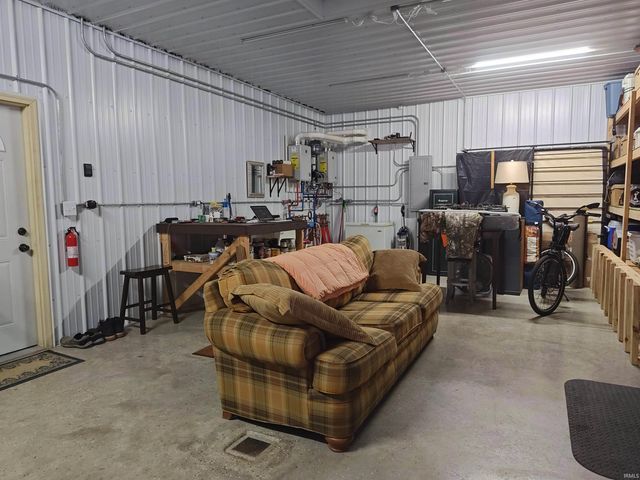 118 E Whipple Road, Winamac, IN 46996