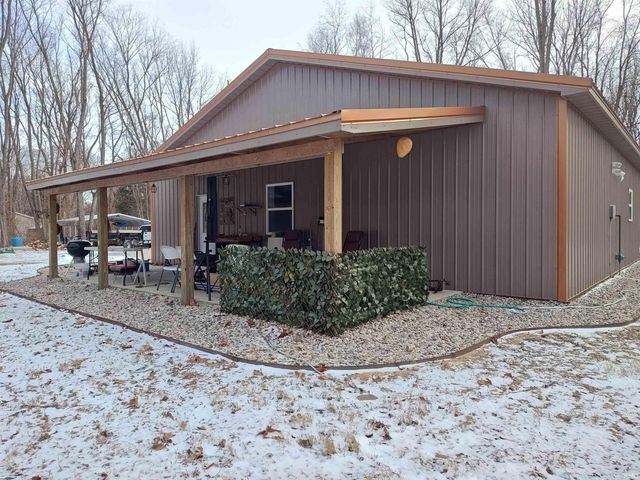 118 E Whipple Road, Winamac, IN 46996