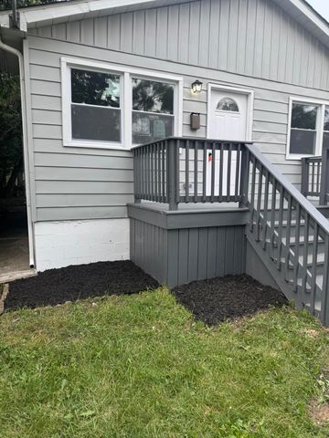 2714 Floyd Street, Lake Station, IN 46405