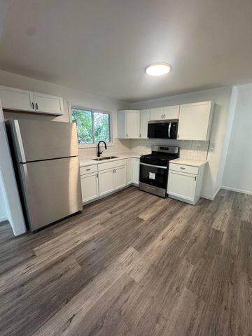 2714 Floyd Street, Lake Station, IN 46405