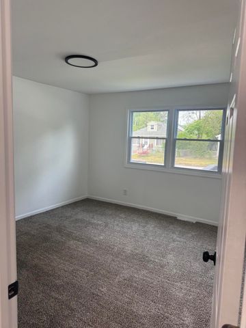 2714 Floyd Street, Lake Station, IN 46405