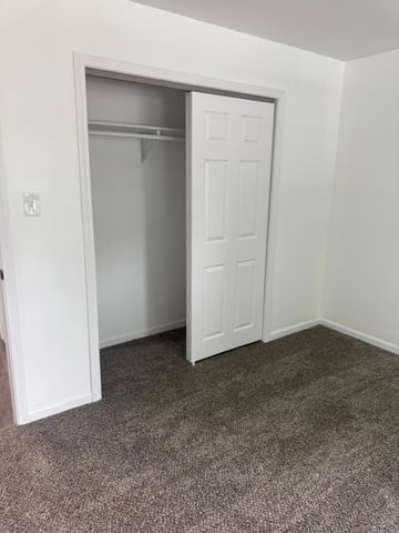 2714 Floyd Street, Lake Station, IN 46405