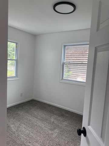 2714 Floyd Street, Lake Station, IN 46405