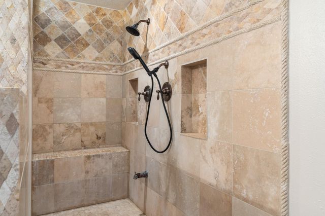 79 Summers Wind Street, Montgomery, TX 77356