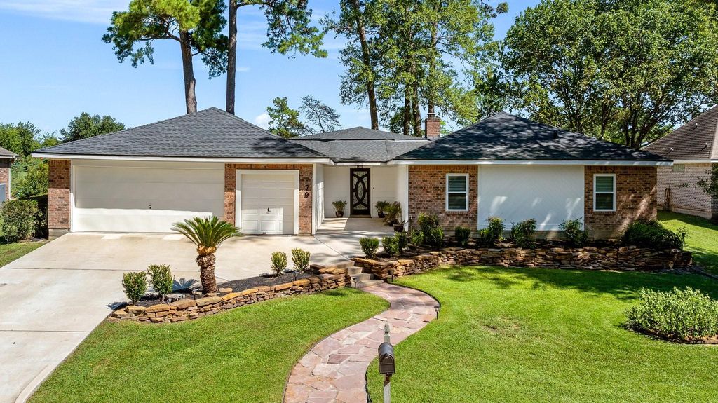 79 Summers Wind Street, Montgomery, TX 77356