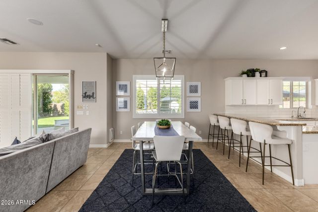 3054 E KINGBIRD Drive, Gilbert, AZ 85297