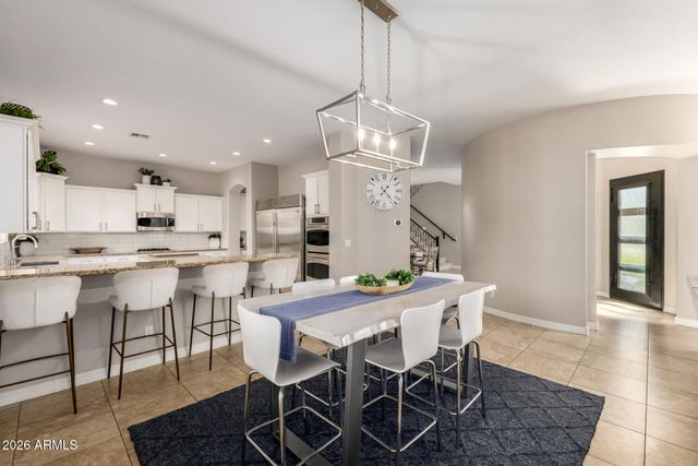 3054 E KINGBIRD Drive, Gilbert, AZ 85297