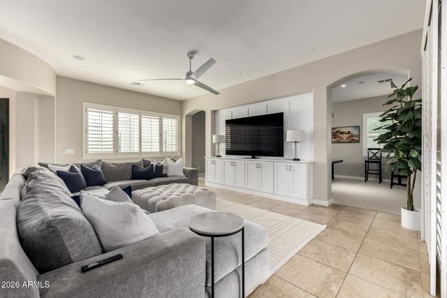 3054 E KINGBIRD Drive, Gilbert, AZ 85297