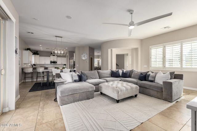 3054 E KINGBIRD Drive, Gilbert, AZ 85297