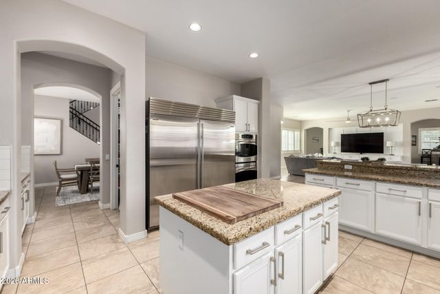 3054 E KINGBIRD Drive, Gilbert, AZ 85297