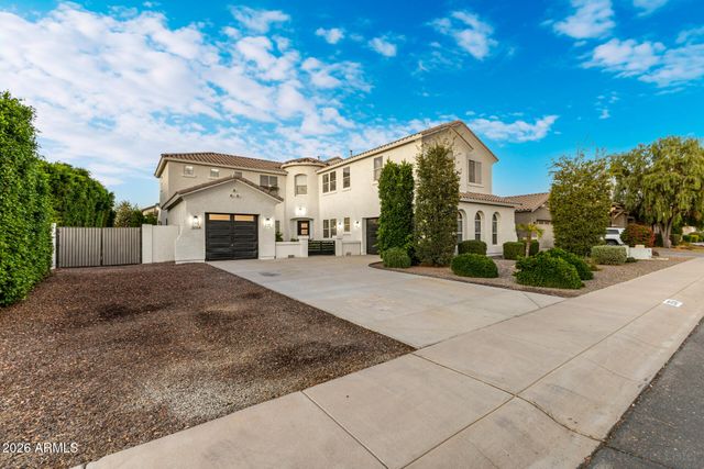 3054 E KINGBIRD Drive, Gilbert, AZ 85297