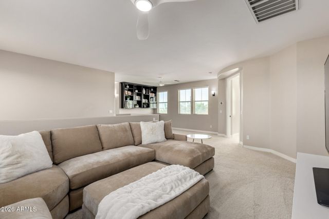 3054 E KINGBIRD Drive, Gilbert, AZ 85297