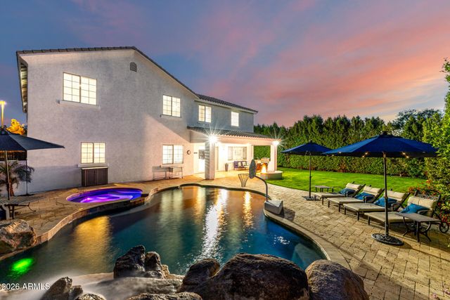 3054 E KINGBIRD Drive, Gilbert, AZ 85297