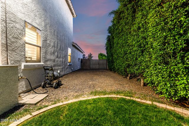 3054 E KINGBIRD Drive, Gilbert, AZ 85297