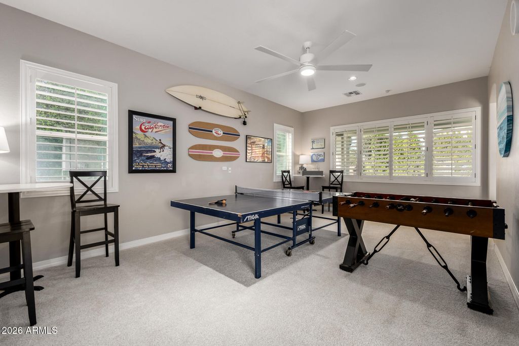 Image 14 of property listing at 3054 E KINGBIRD Drive, Gilbert, AZ 85297