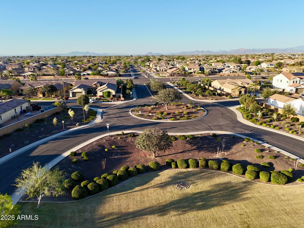 Image 75 of property listing at 3054 E KINGBIRD Drive, Gilbert, AZ 85297