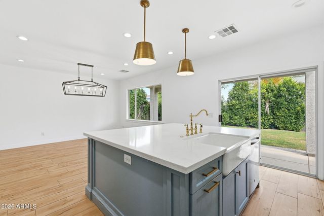 2634 E DEL RIO Street, Gilbert, AZ 85295