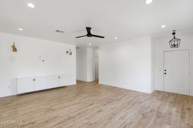 2634 E DEL RIO Street, Gilbert, AZ 85295