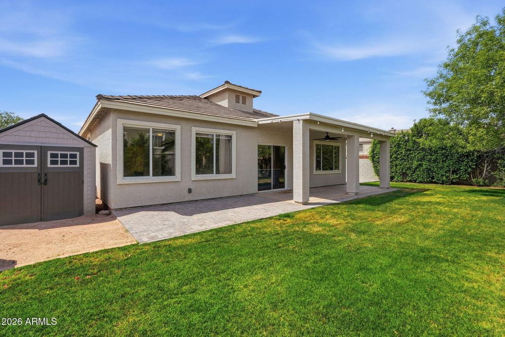 Image 32 of property listing at 2634 E DEL RIO Street, Gilbert, AZ 85295