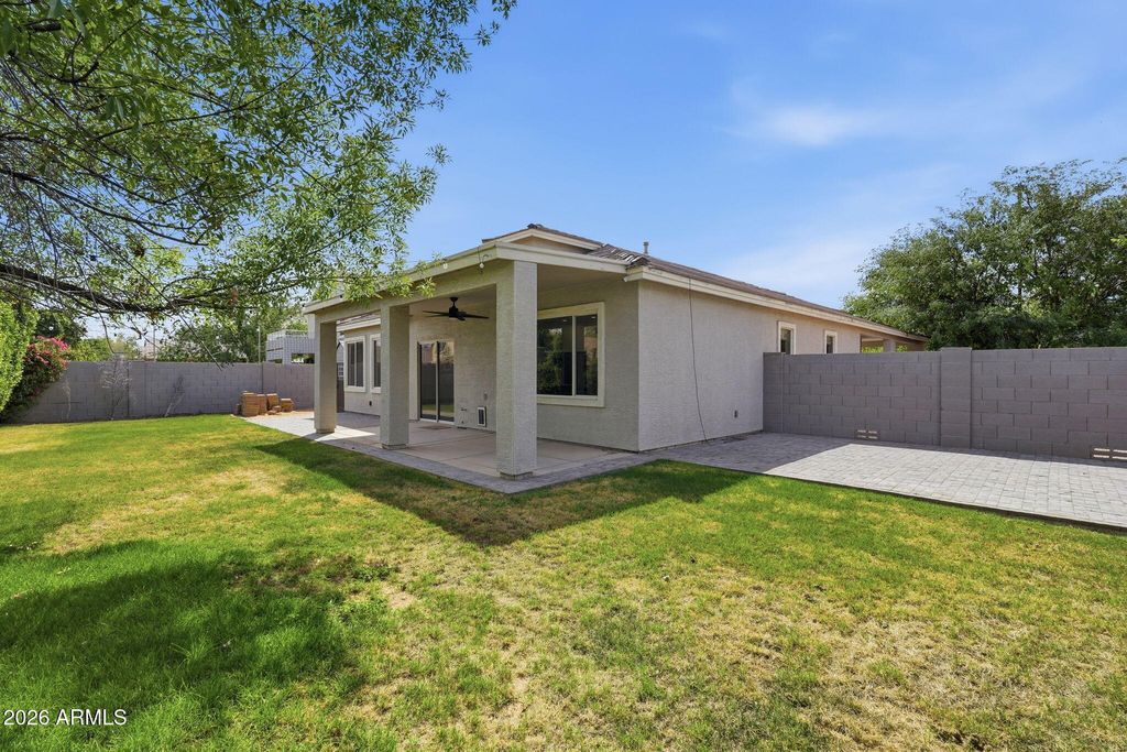 Image 33 of property listing at 2634 E DEL RIO Street, Gilbert, AZ 85295