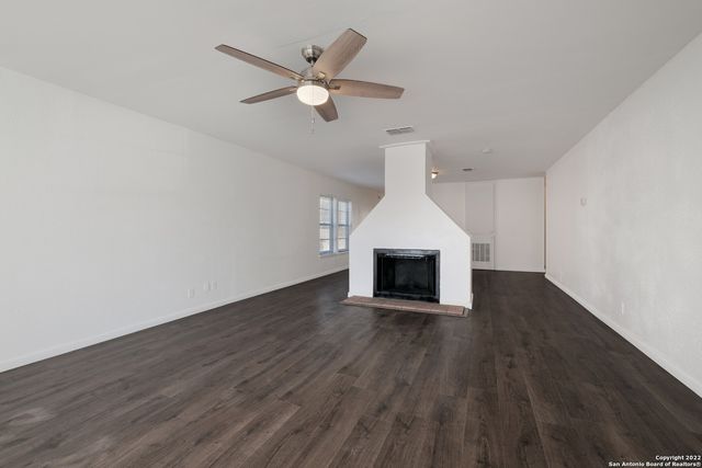 5727 JONES FALL DR, San Antonio, TX 78244