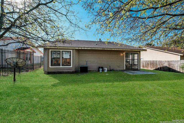 5727 JONES FALL DR, San Antonio, TX 78244