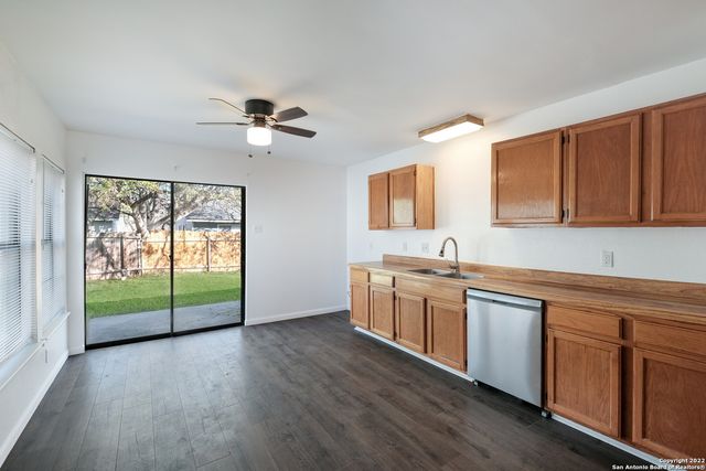 5727 JONES FALL DR, San Antonio, TX 78244
